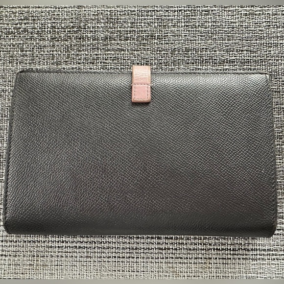 Celine - LARGE STRAP WALLET IN GRAINED CALFSKIN GREY/PINK -Great Condition w/Box - Picture 2 of 16